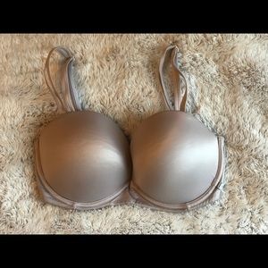 Victoria Secret Multi-way off white bra 32DD